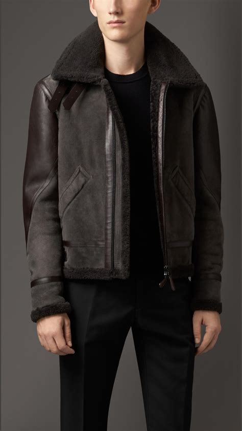 burberry aviator shearling copertina riviste|shearling aviator jacket.